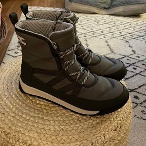 Sorel Women’s Whitney II Short Lace Boot Women’s 9.5M